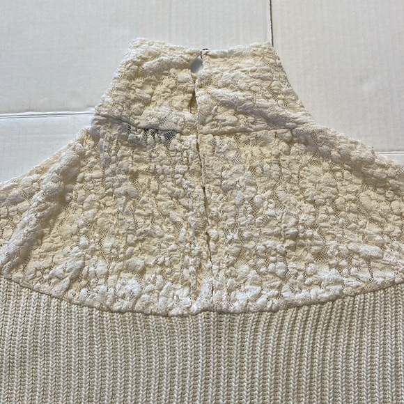 Cream Lace Knit Women's Sweater - Picture 4 of 7